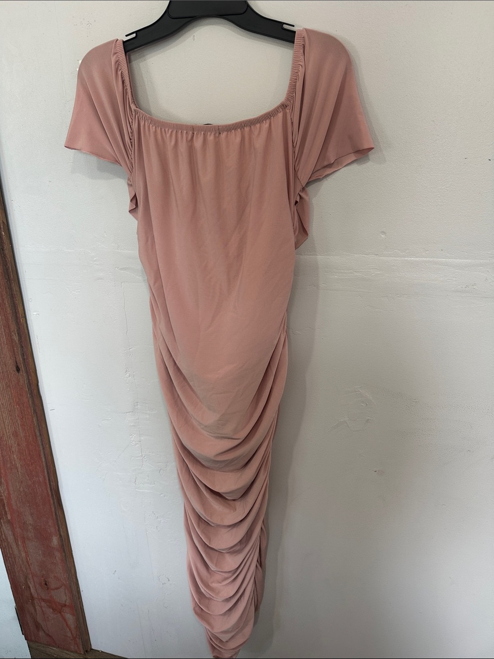 Boohoo Dusky Rose Ruched Maxi Dress - Picture 3 of 3
